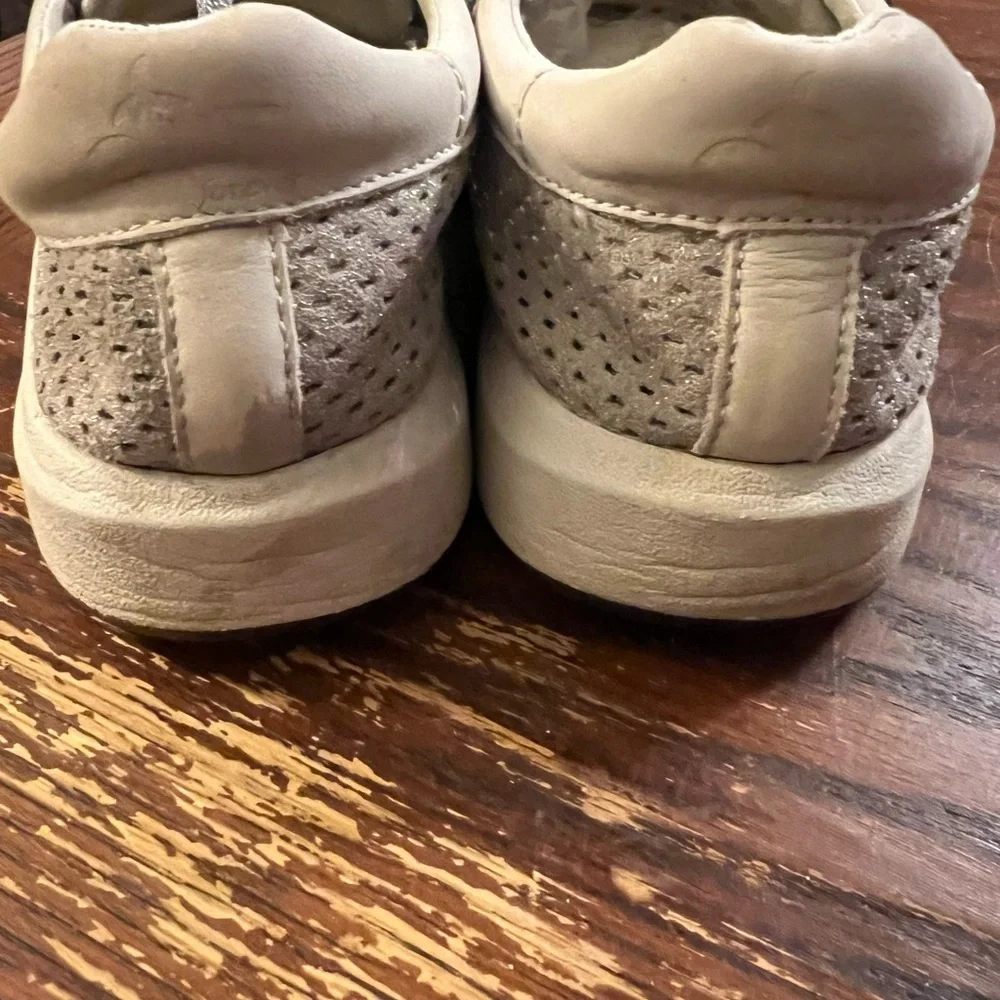 OTBT Cream and Gray Women's Sneakers - Picture 2 of 5